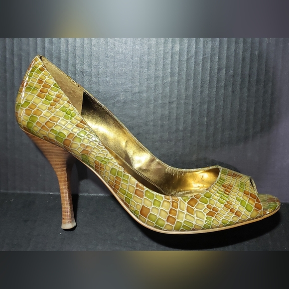Enzo Angiolini Peep Toe. Green & Brown Multi Print. Size 10. Like New. - Picture 2 of 8
